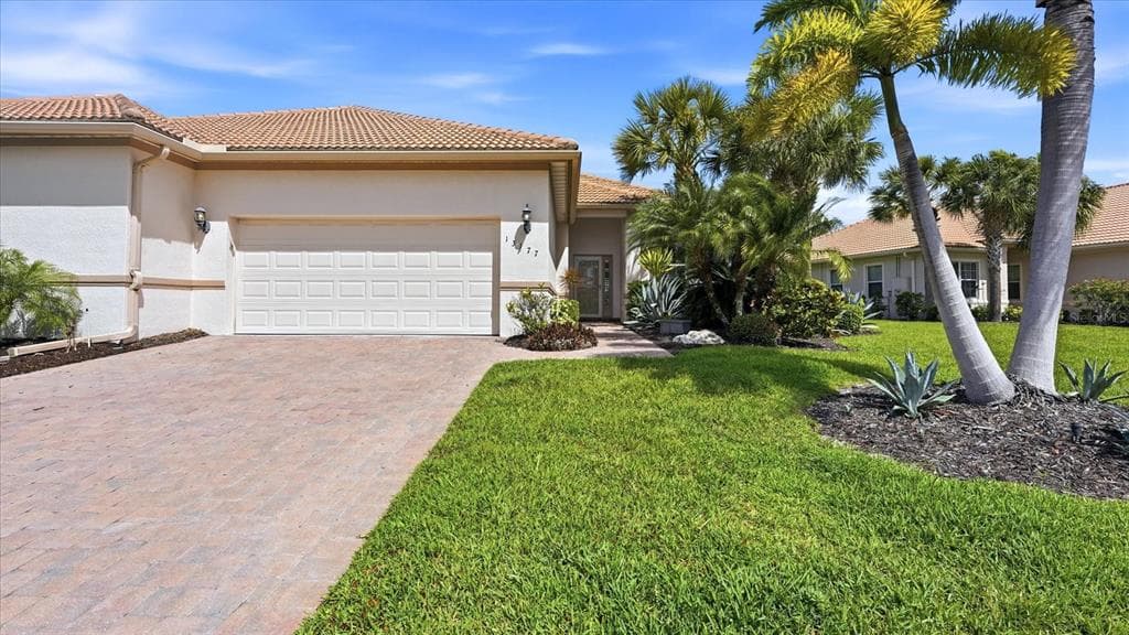 13177 CREEKSIDE LANE photo 4