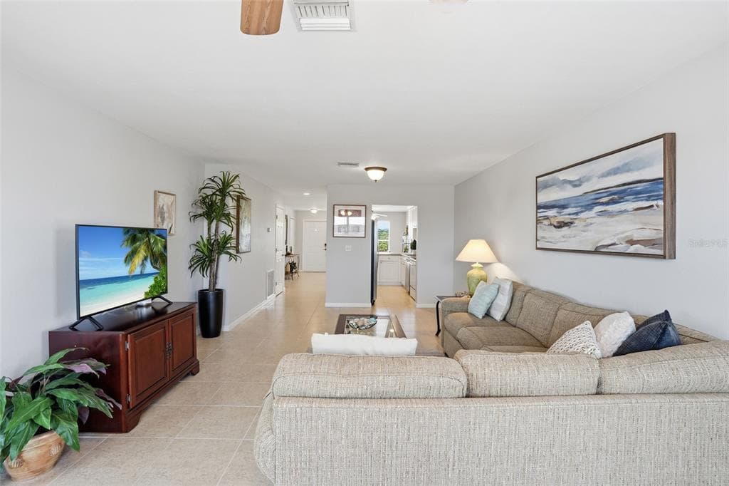 912 SE 46TH STREET 201 photo 6