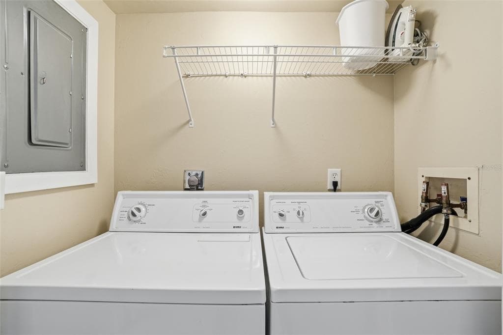 912 SE 46TH STREET 201 photo 25