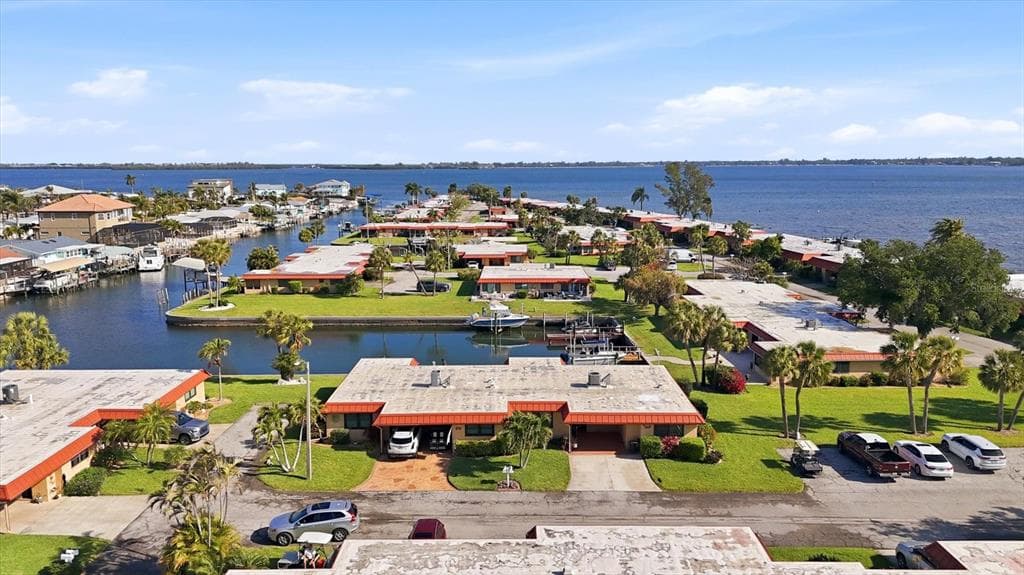 9528 ANTIQUA COVE 9528 photo 9