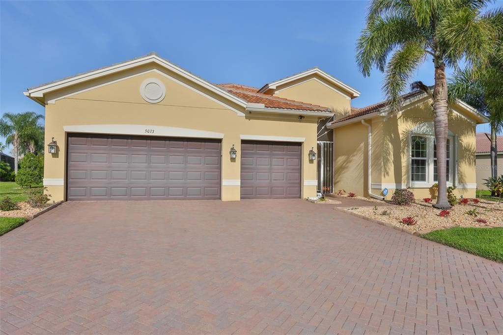5073 STONE HARBOR CIR photo 4