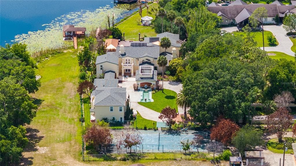 8866 DARLENE DRIVE 2