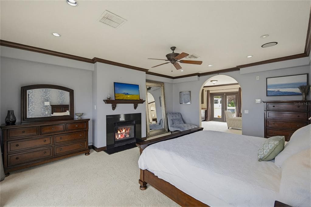 8866 DARLENE DRIVE photo 16