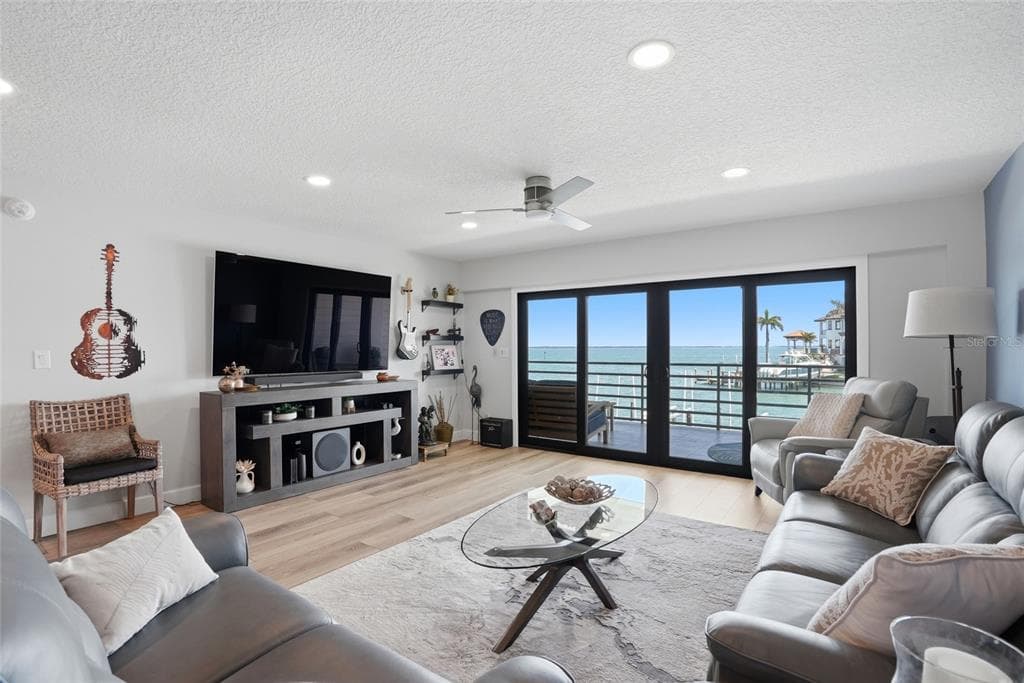 363 PINELLAS BAYWAY S 29 photo 2