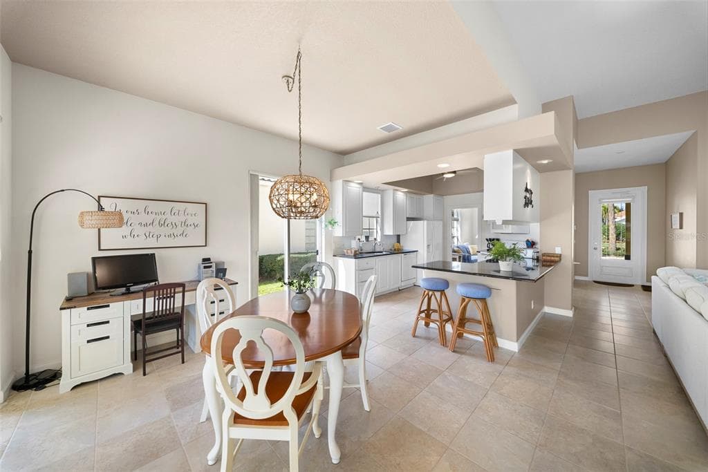 7687 ULIVA WAY photo 9