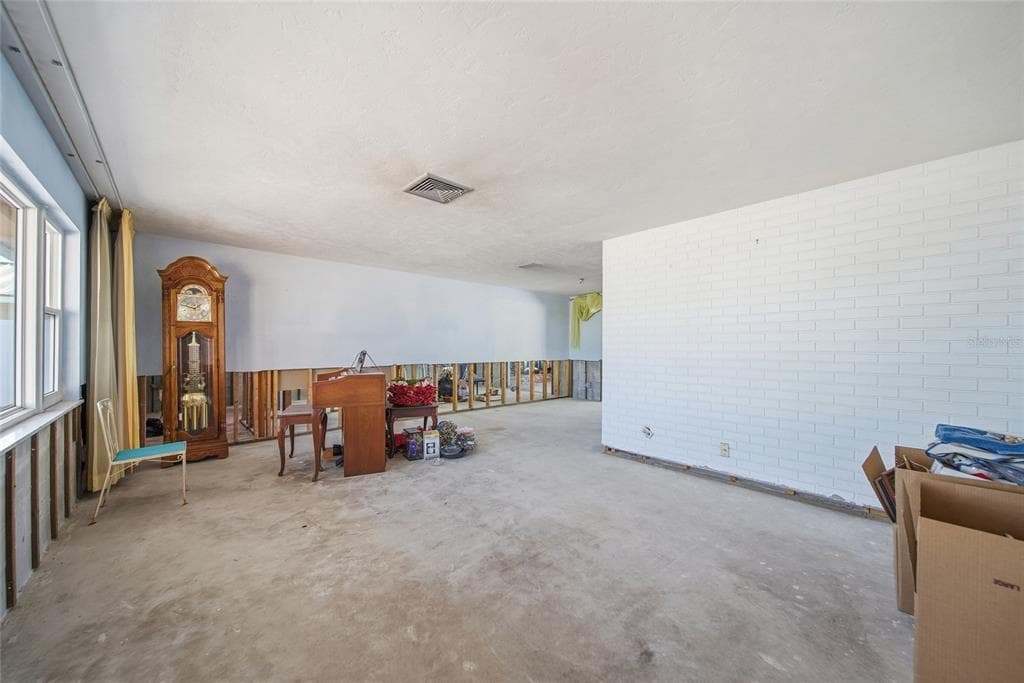 4 BELLEVUE DRIVE photo 14