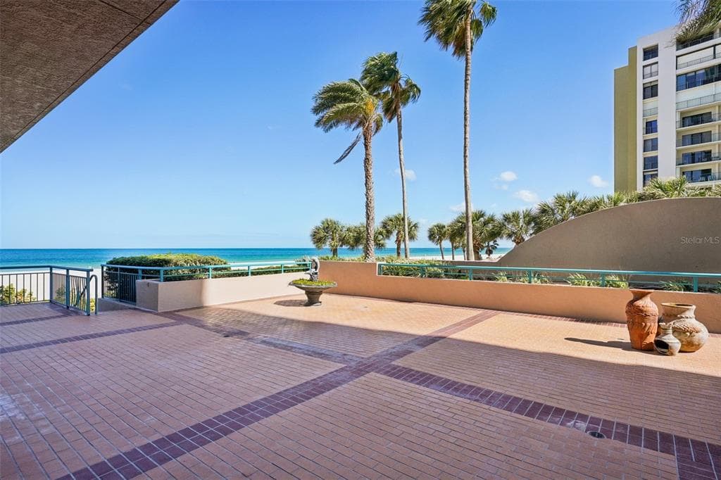 1520 GULF BOULEVARD 202 photo 6