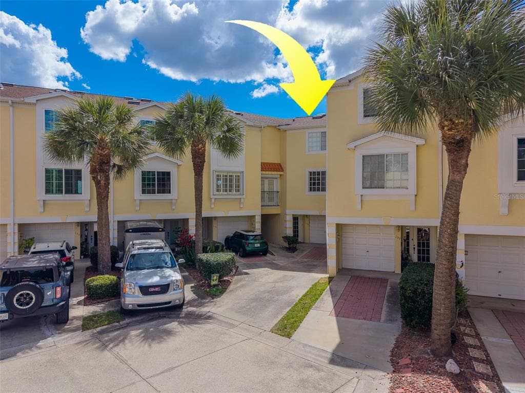 138 BRENT CIRCLE photo 24