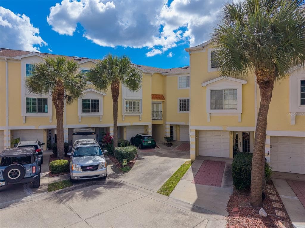138 BRENT CIRCLE photo 25