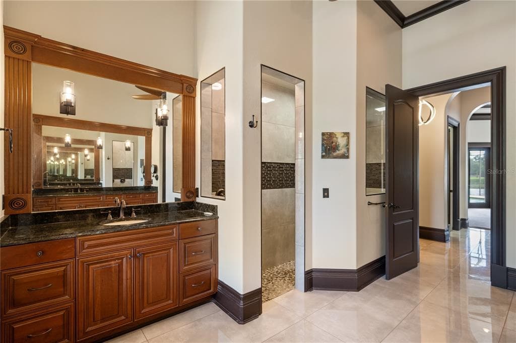 859 ISLE POINT photo 25