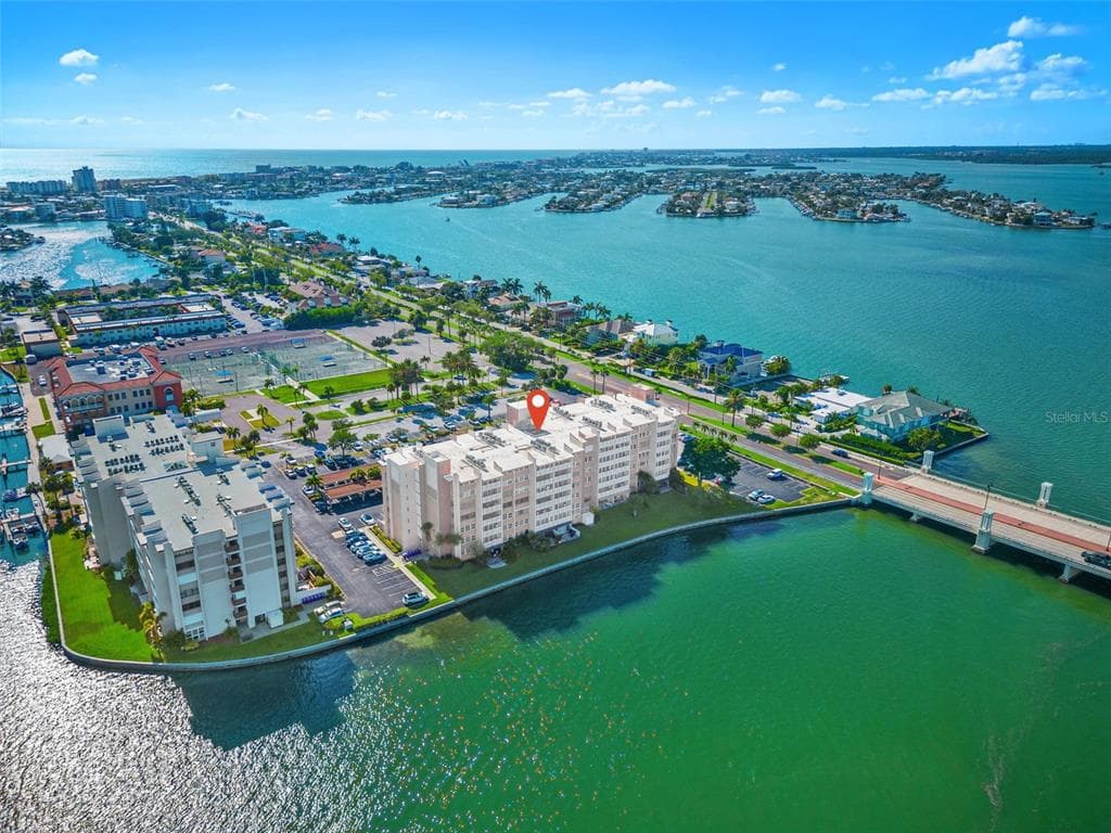 500 TREASURE ISLAND CAUSEWAY 308 photo 1