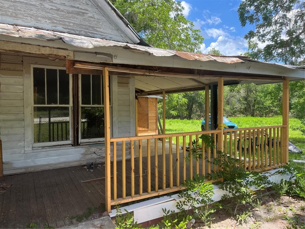 10033 SW COUNTY ROAD 225 photo 1