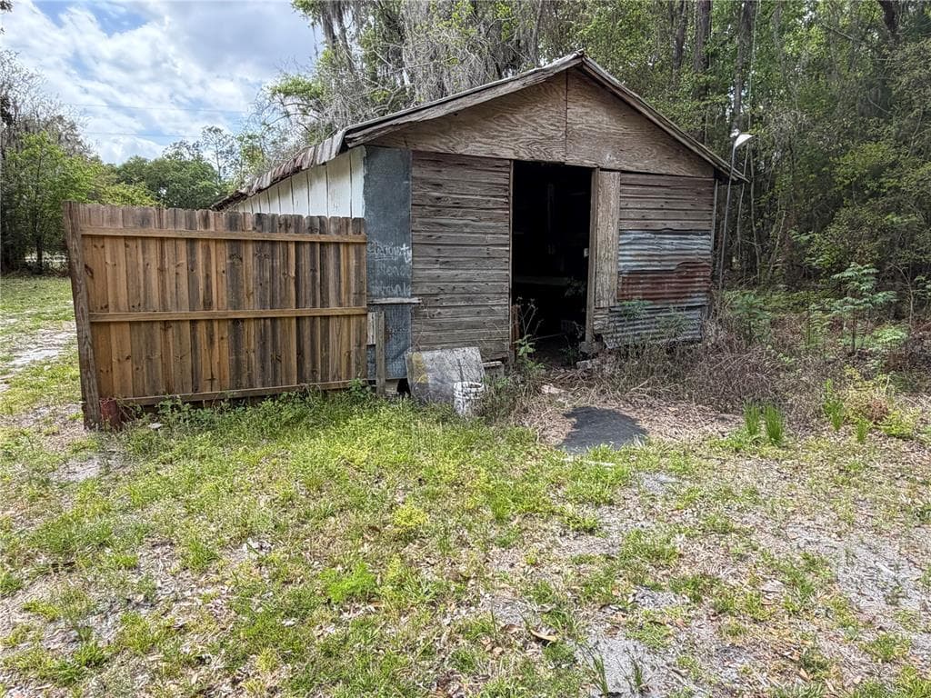 10033 SW COUNTY ROAD 225 photo 25