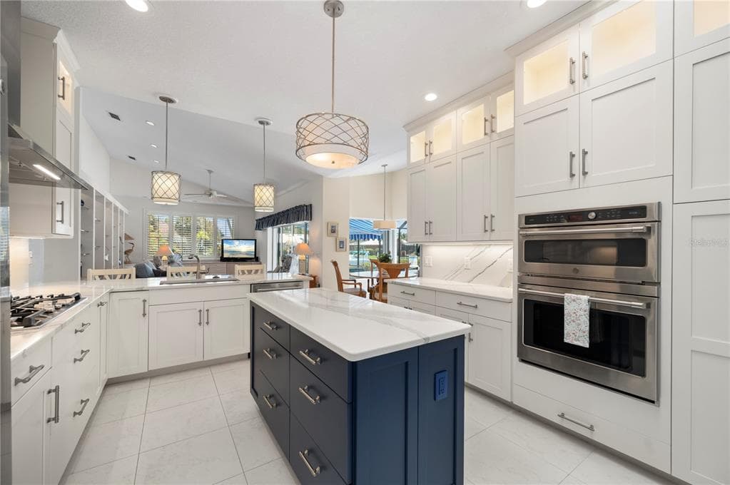 5018 CAPTIVA COURT photo 11