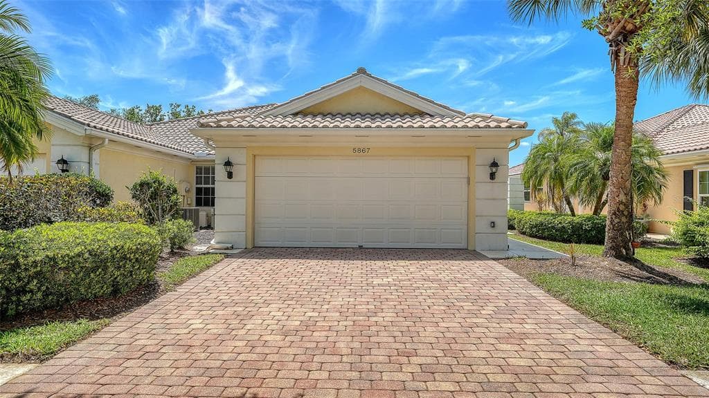 5867 HELICON PLACE photo 17