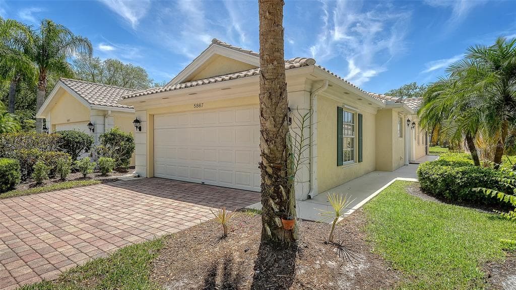 5867 HELICON PLACE photo 16
