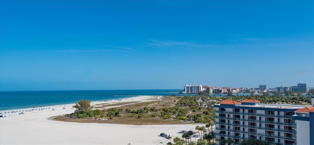 1170 GULF BLVD 1004 photo 2