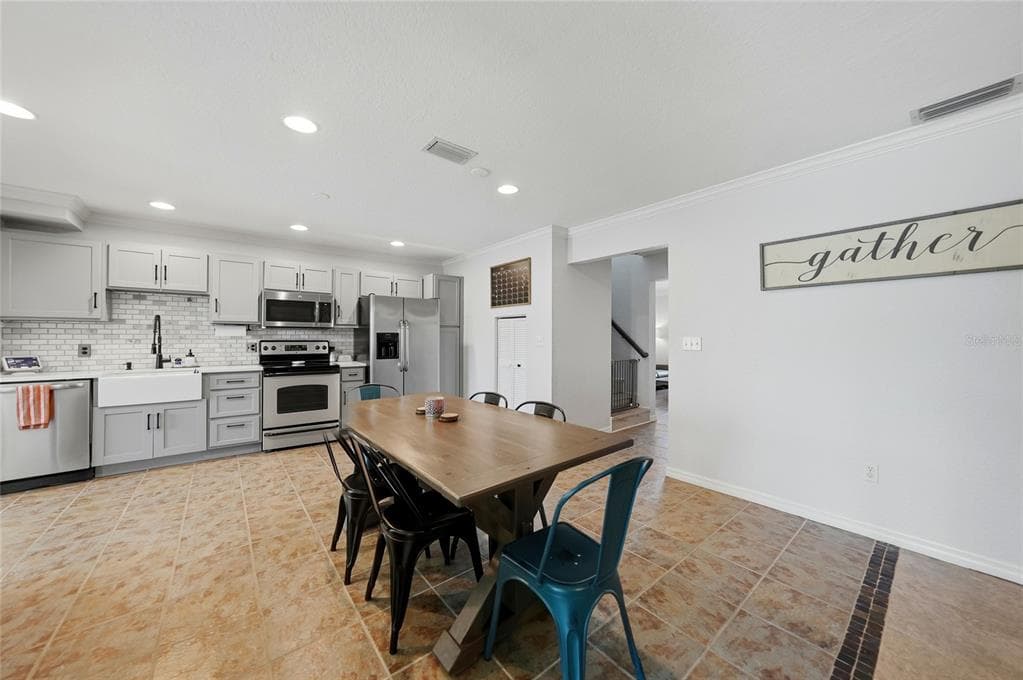 4053 PINSTAR TERRACE photo 6