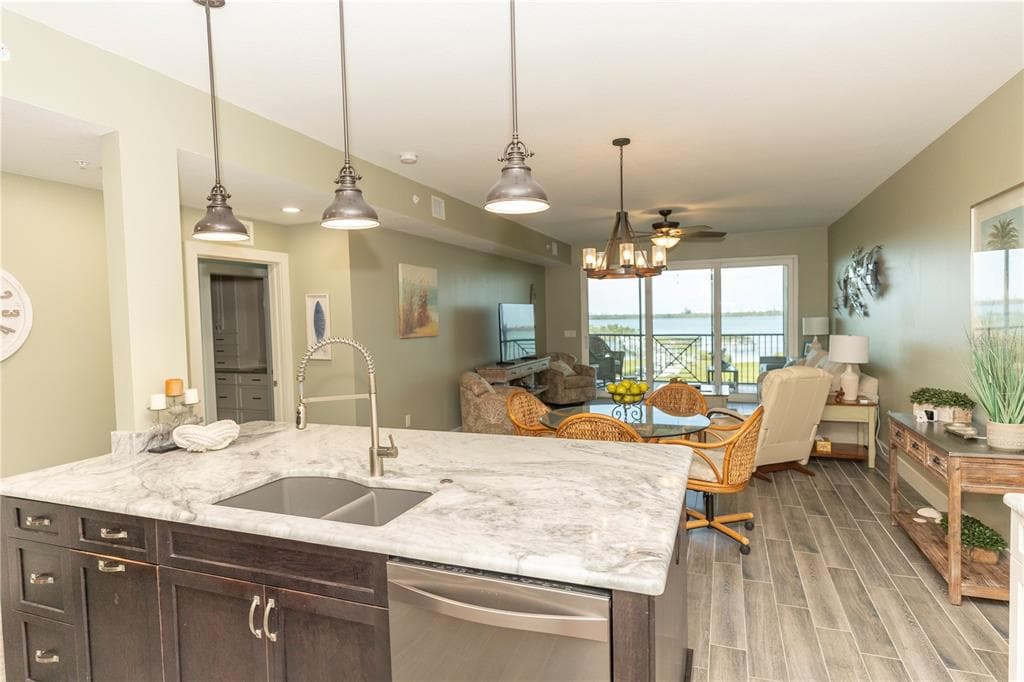 9203 GRIGGS ROAD D302 photo 9