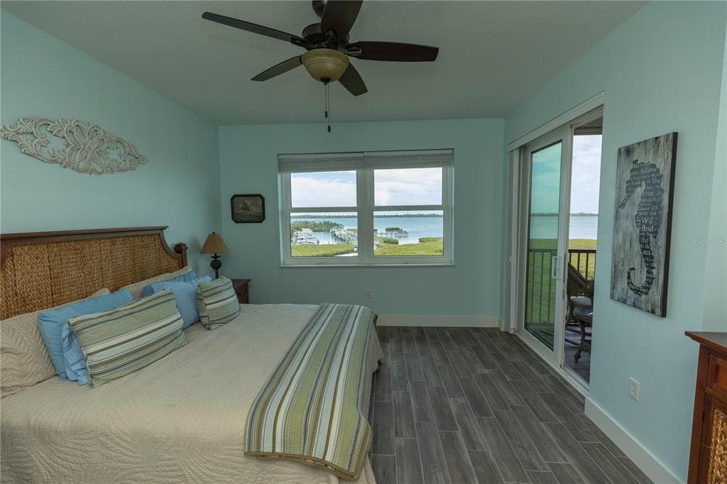 9203 GRIGGS ROAD D302 photo 24
