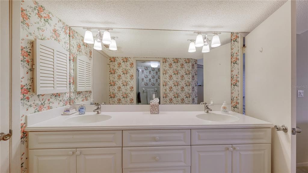 4825 GULF OF MEXICO DRIVE 504 photo 17