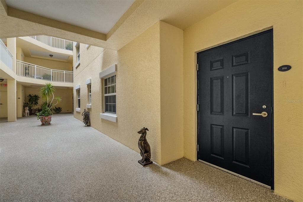 14041 BELLAGIO WAY 214 photo 4