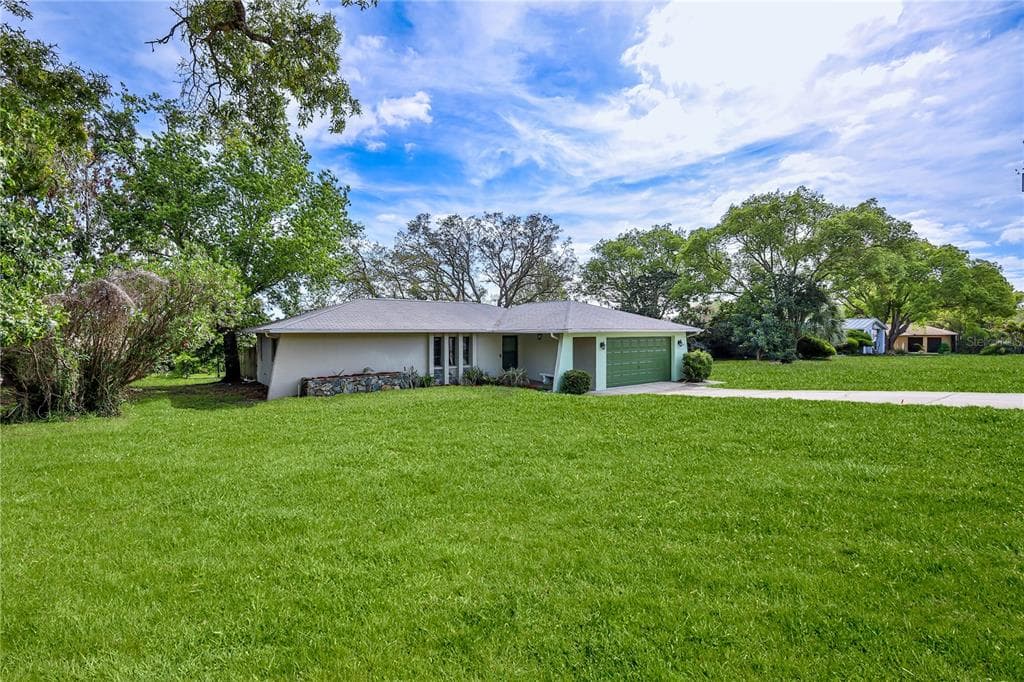 1358 IVYDALE ROAD photo 6