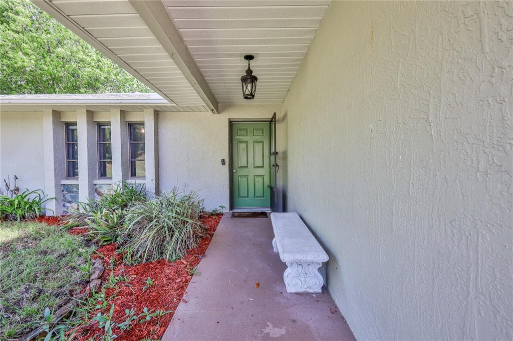 1358 IVYDALE ROAD photo 9