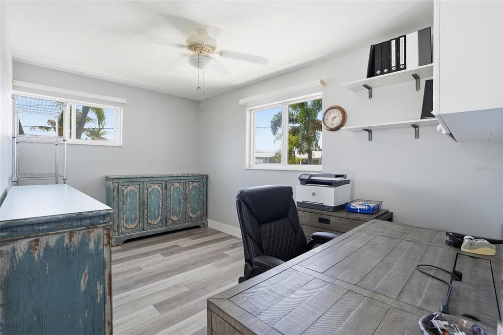 300 DELIDO COURT photo 23