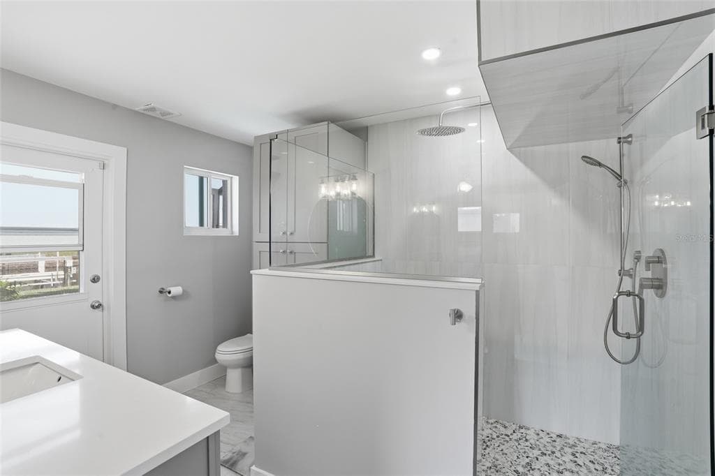300 DELIDO COURT photo 17