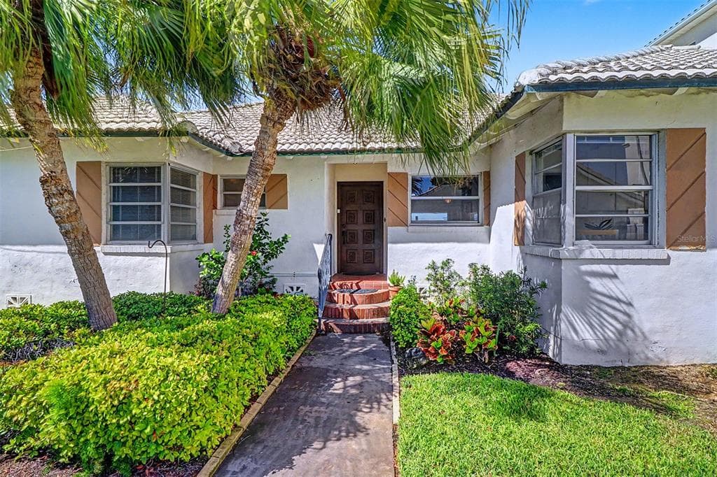 18206 SUNSET BOULEVARD photo 13