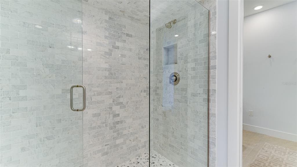 51 MACEWEN DRIVE 5 photo 22