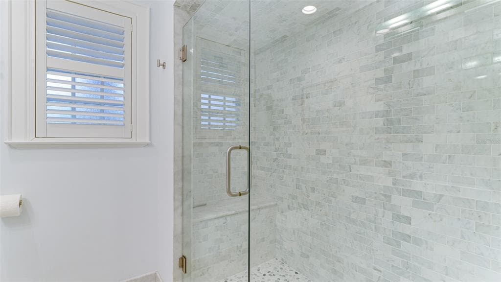 51 MACEWEN DRIVE 5 photo 21