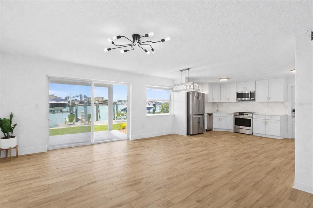 245 104TH AVENUE 5 photo 2