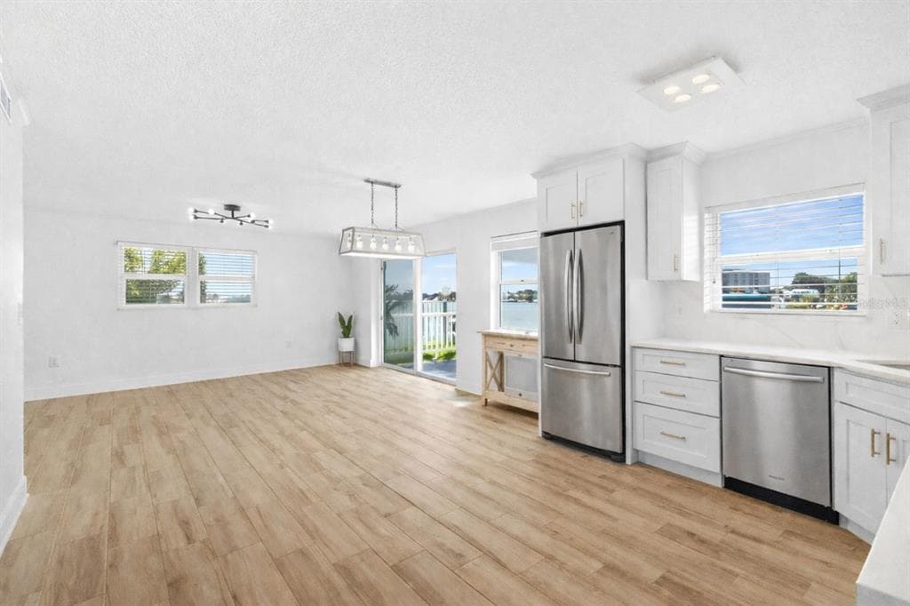 245 104TH AVENUE 5 photo 6