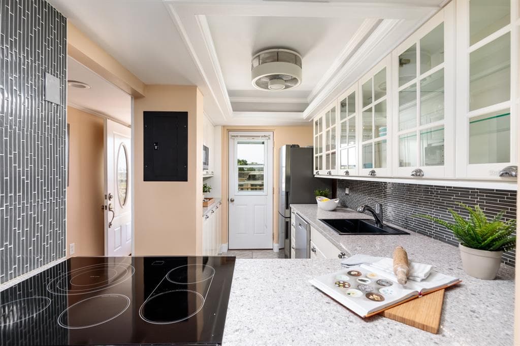 1 S BOCA CIEGA POINT BOULEVARD 204 photo 9