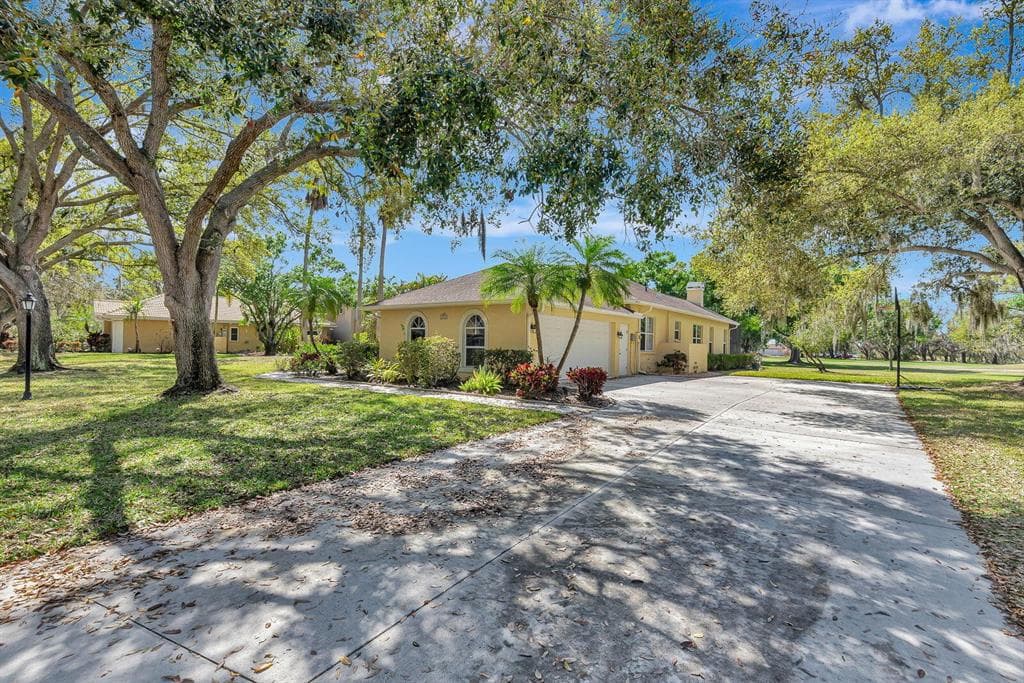 7212 N SERENOA DRIVE photo 3