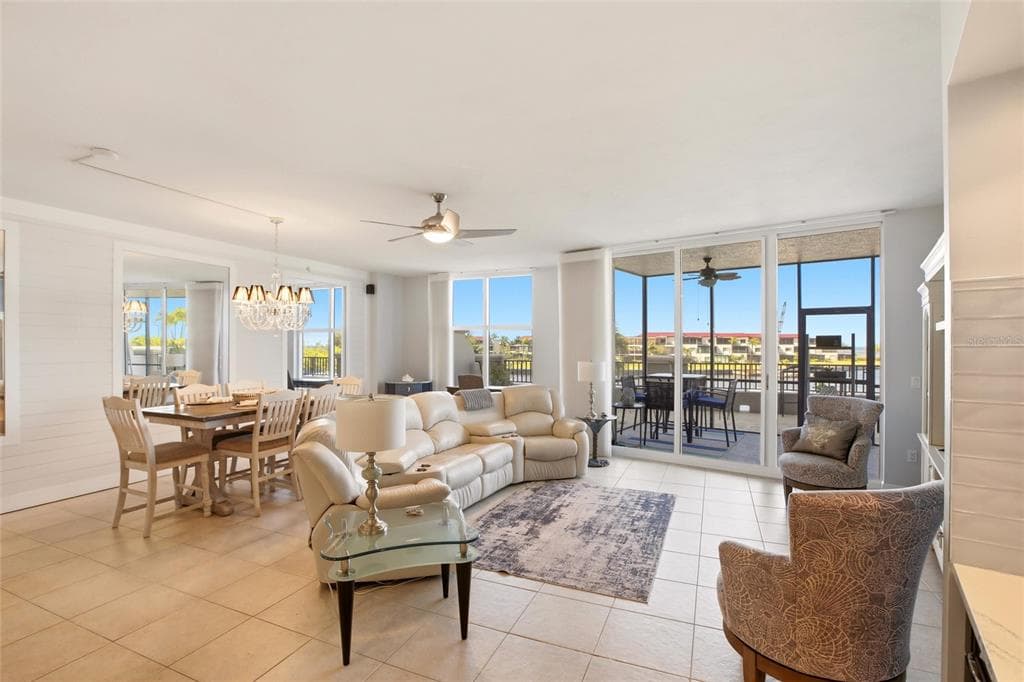 3313 SUNSET KEY CIRCLE 105 photo 3