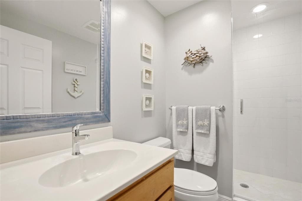 3313 SUNSET KEY CIRCLE 105 photo 18