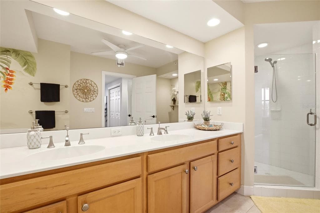 3313 SUNSET KEY CIRCLE 105 photo 15