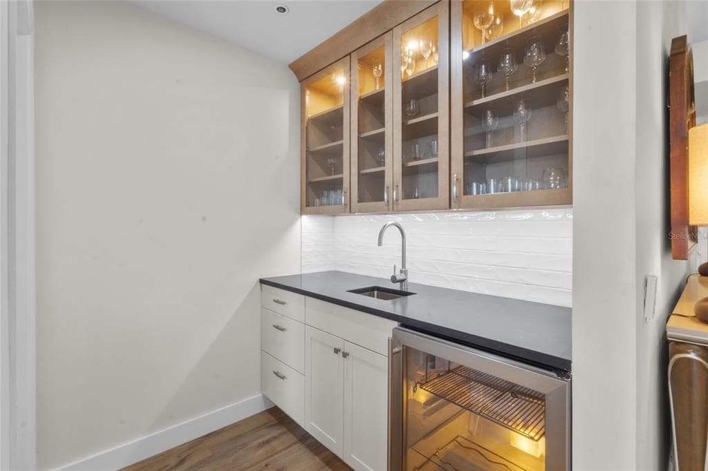 615 DREAM ISLAND PLACE 105 photo 12