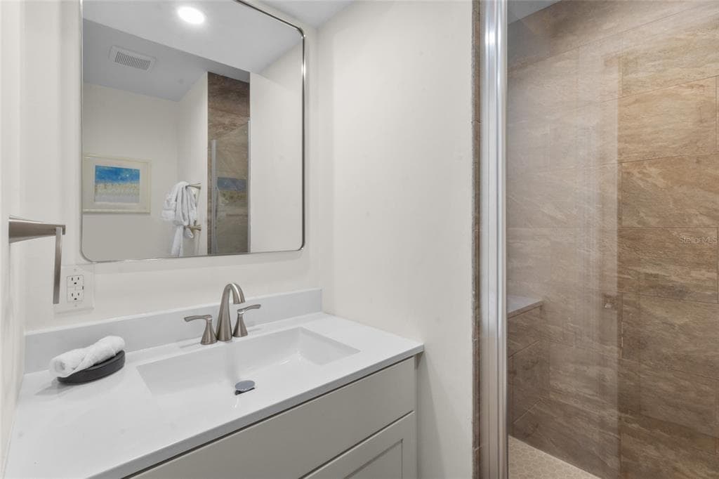 615 DREAM ISLAND PLACE 105 photo 19