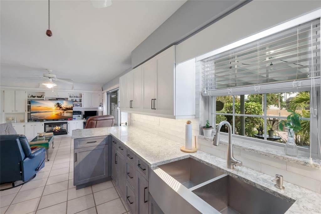 5007 BIMINI DRIVE photo 17