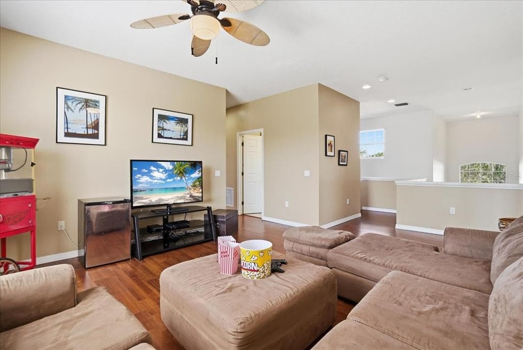 5809 LEXINGTON DRIVE photo 24