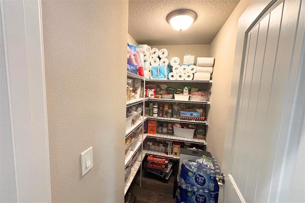 729 CRESTVIEW CIRCLE NW photo 11