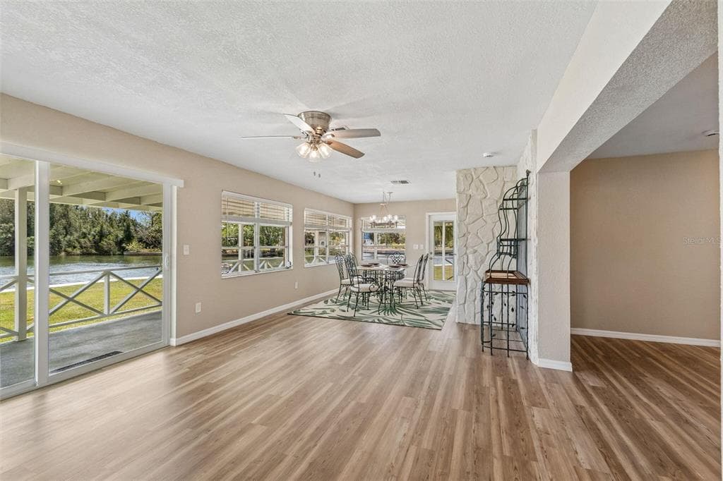 14539 COFFEY LANE photo 18