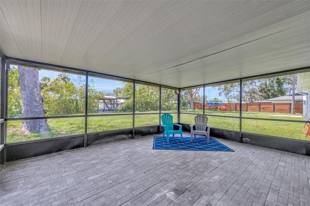 9935 RIVER DRIVE photo 6