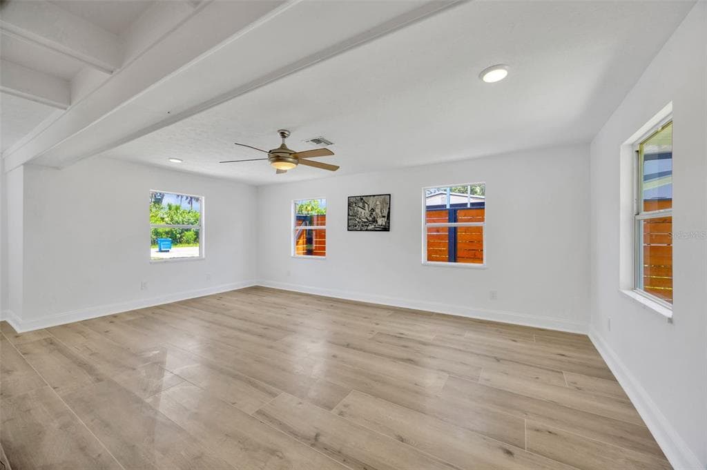 9935 RIVER DRIVE photo 16