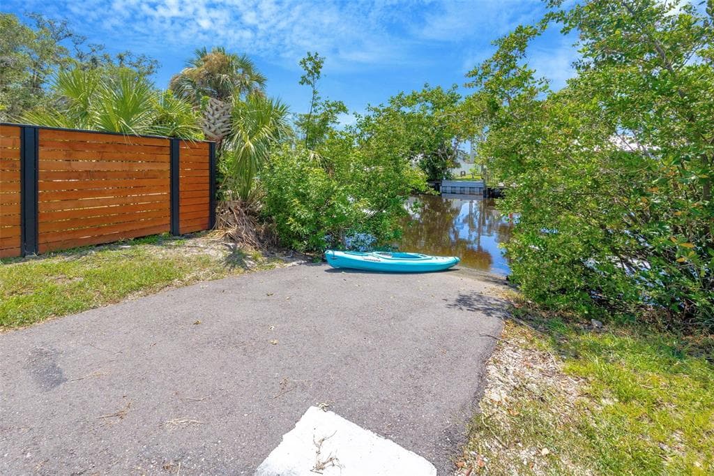 9935 RIVER DRIVE photo 24