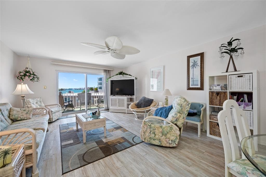 285 107TH AVENUE 306 photo 13